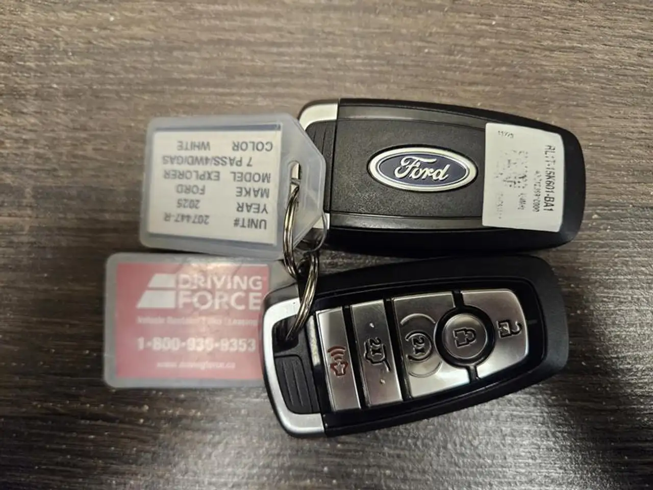 Ford Explorer снимка Ford Explorer