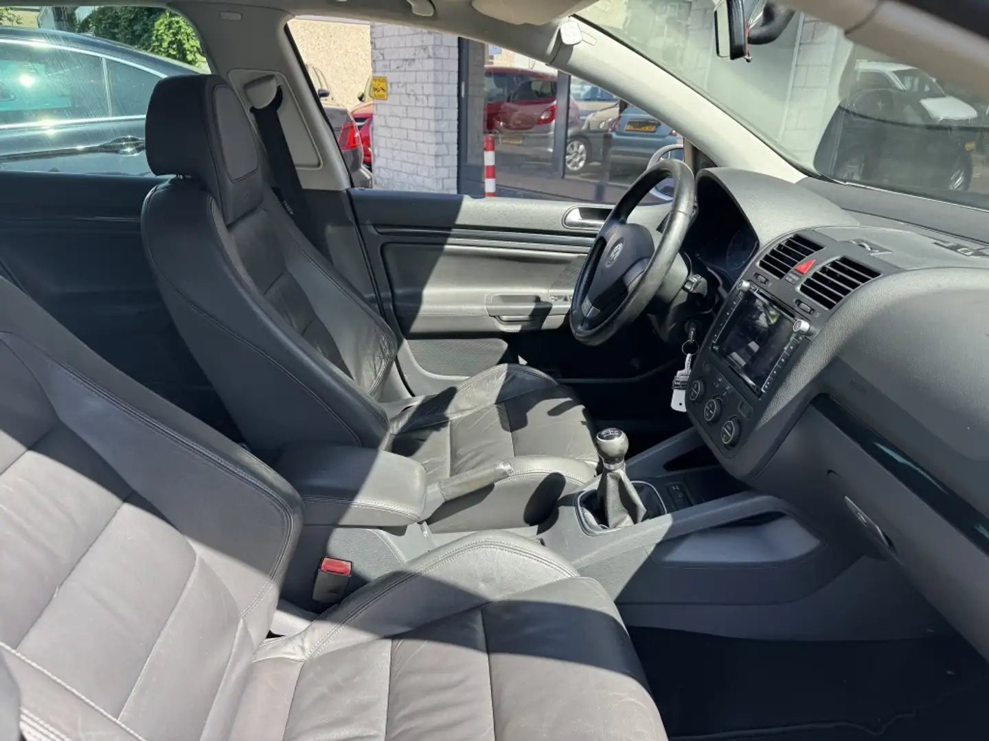 Volkswagen Golf 1.4 TSI GT 5Deurs R32 interieur leer Wit - 2