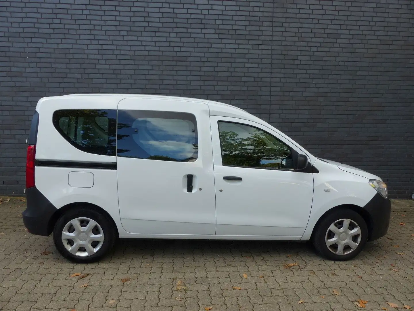 Dacia Dokker Access 5-Sitzer/2.Hand Weiß - 1