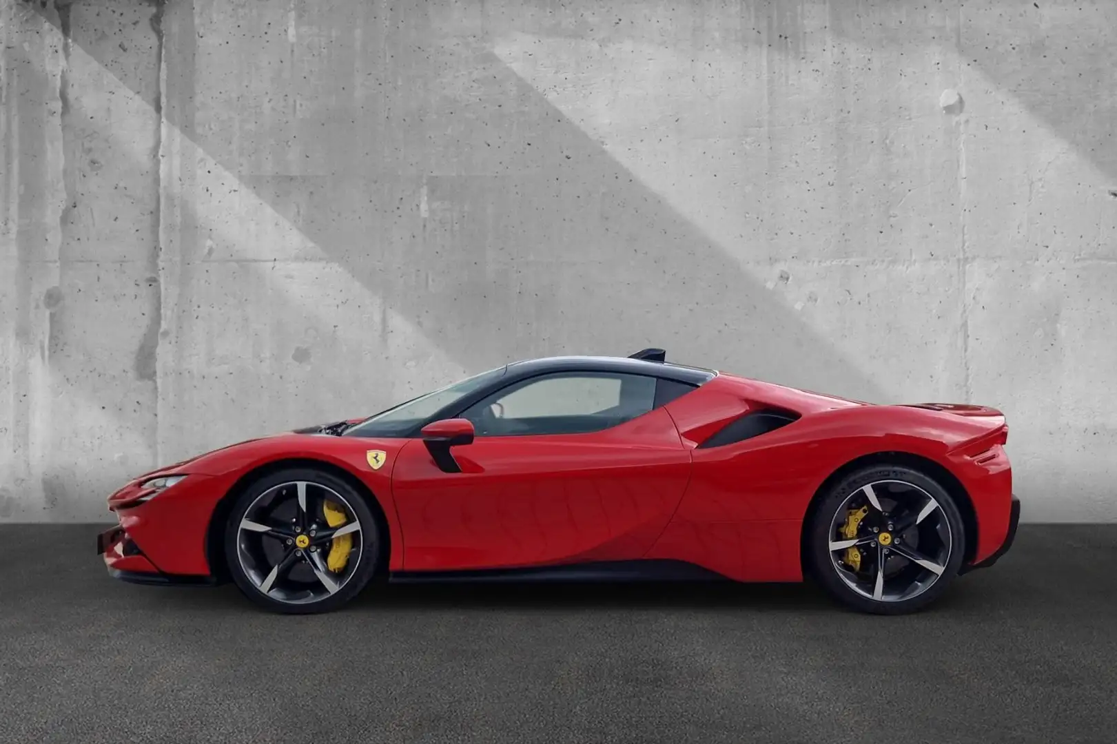 Ferrari SF90 Stradale wie neu*1.Hd*Lift*Racingsitze Rouge - 2