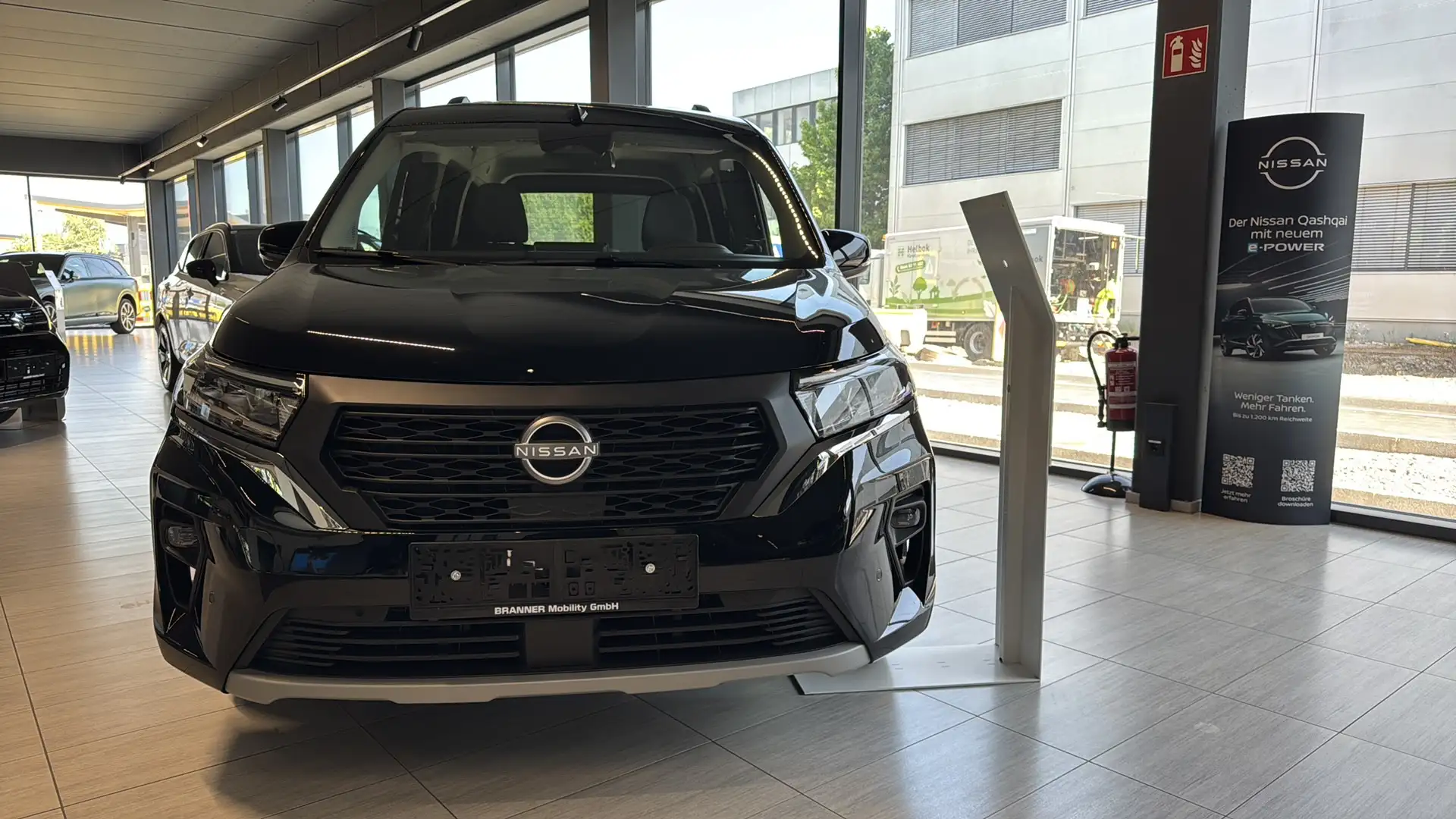 Nissan Townstar L1 Kombi Tekna Schwarz - 1