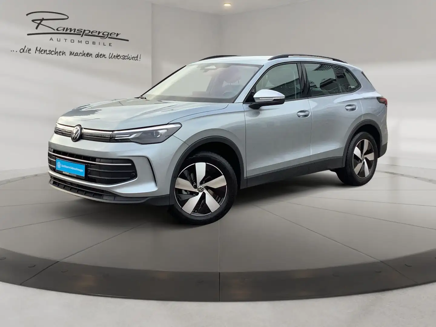 Volkswagen Tiguan 1.5 eTSI DSG Life AHK ACC LED Navi Standh Silber - 2