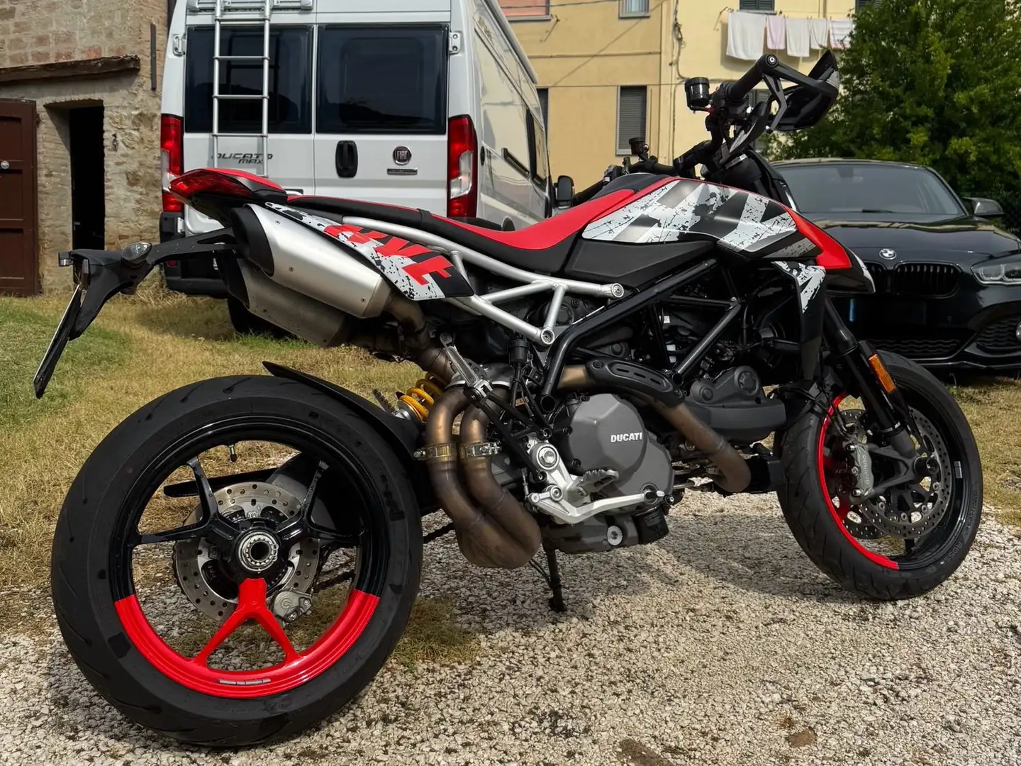 Ducati Hypermotard 950 RVE Rosso - 2