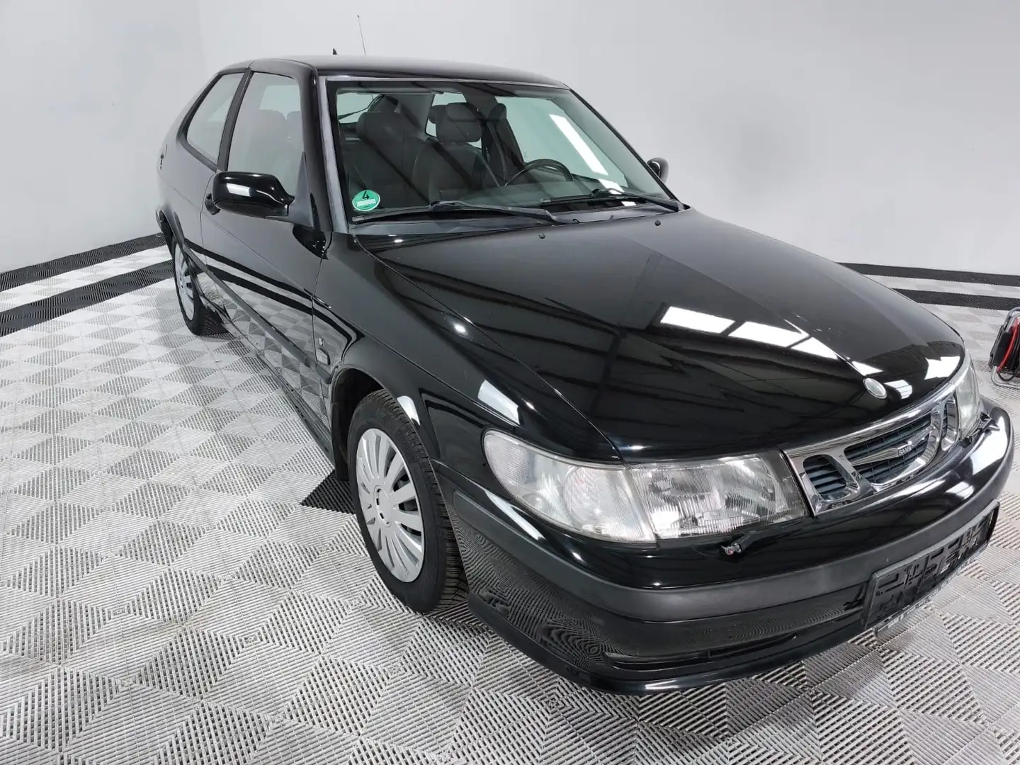 Saab 9-3 2.0t SE Coupé°1 Hand°Klima°Leder°ATM Schwarz - 2