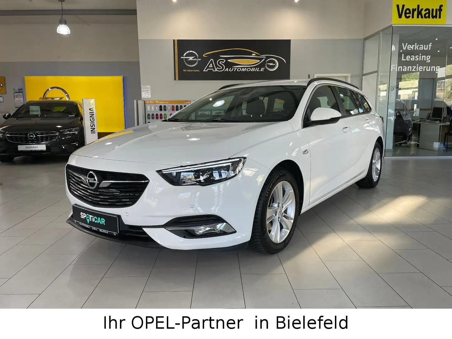 Opel Insignia B ST B.Edit. AT/AHK/NAVI/LED/AGR/KEYLES Blanco - 1