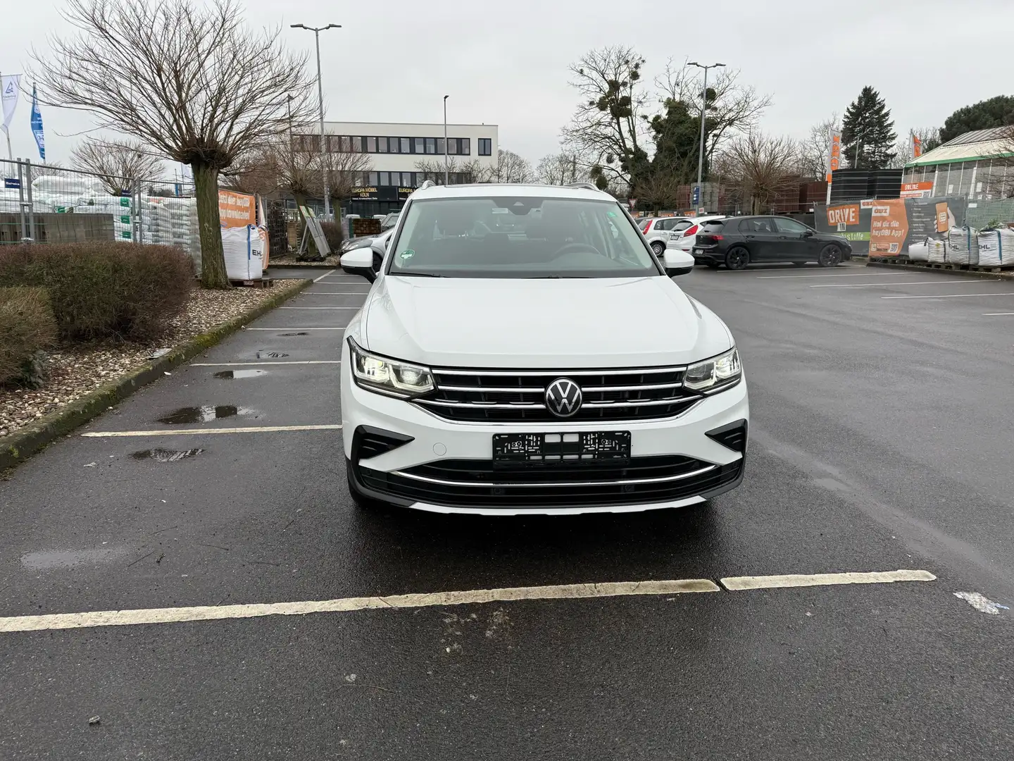 Volkswagen Tiguan 2.0 TDI SCR Weiß - 1