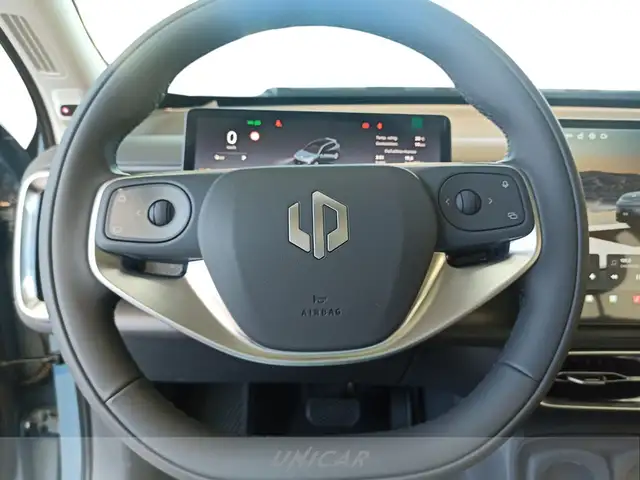 Leapmotor B10 view 11