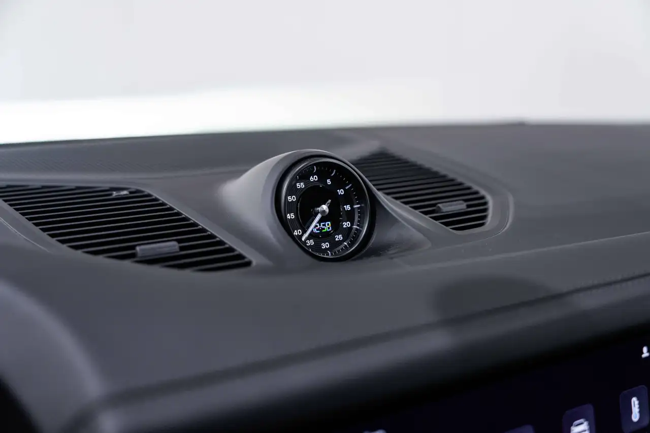 Porsche Cayenne E-Hybrid 3.0 Turbo V6 (346 kW), миниатюра 18