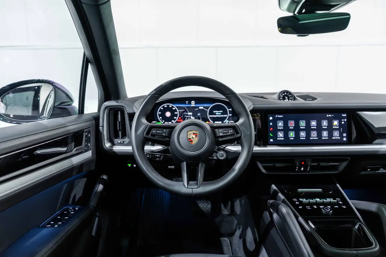 Porsche Cayenne E-Hybrid 3.0 Turbo V6 (346 kW), миниатюра 13