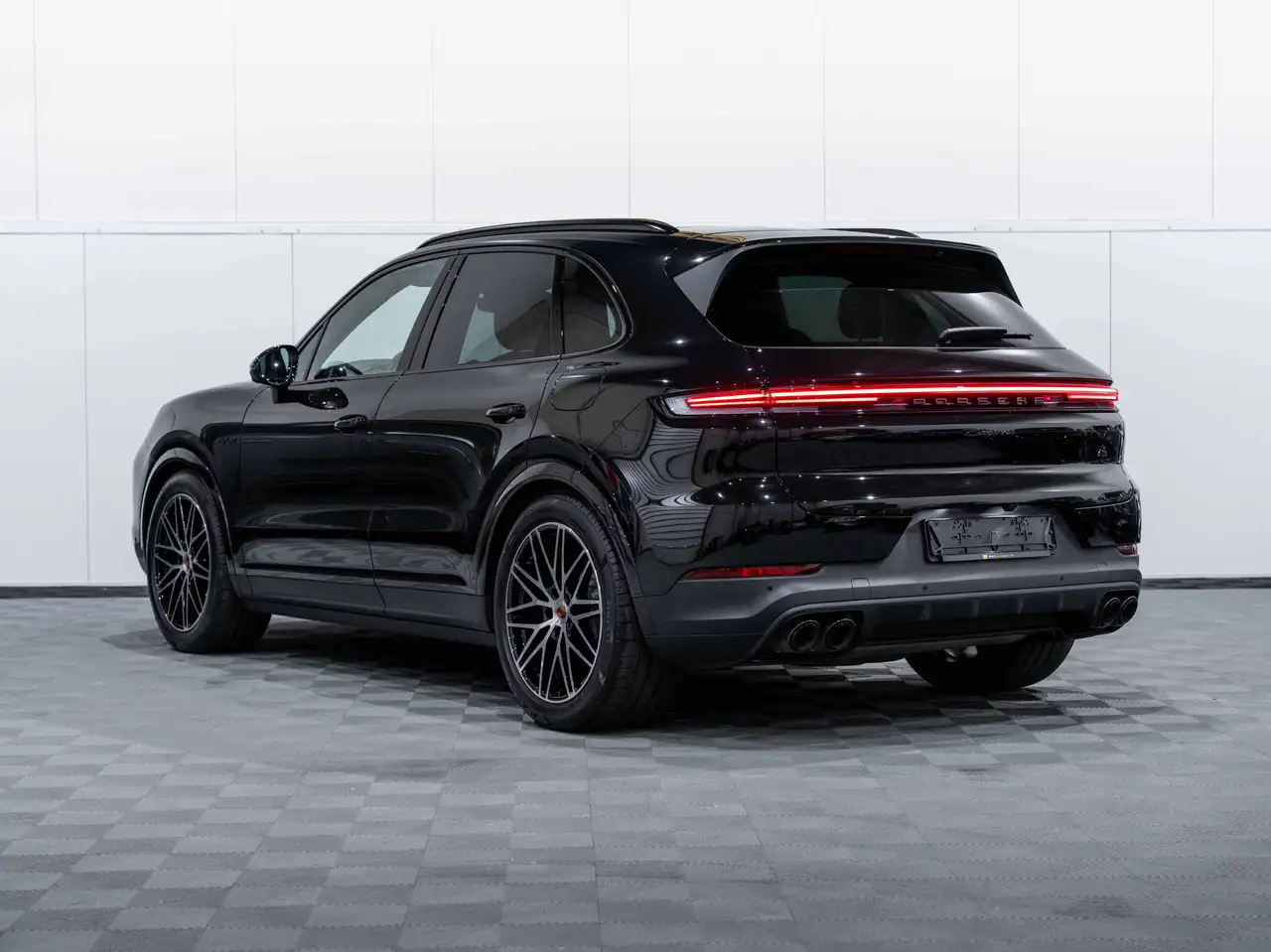 Porsche Cayenne E-Hybrid 3.0 Turbo V6 (346 kW), миниатюра 5