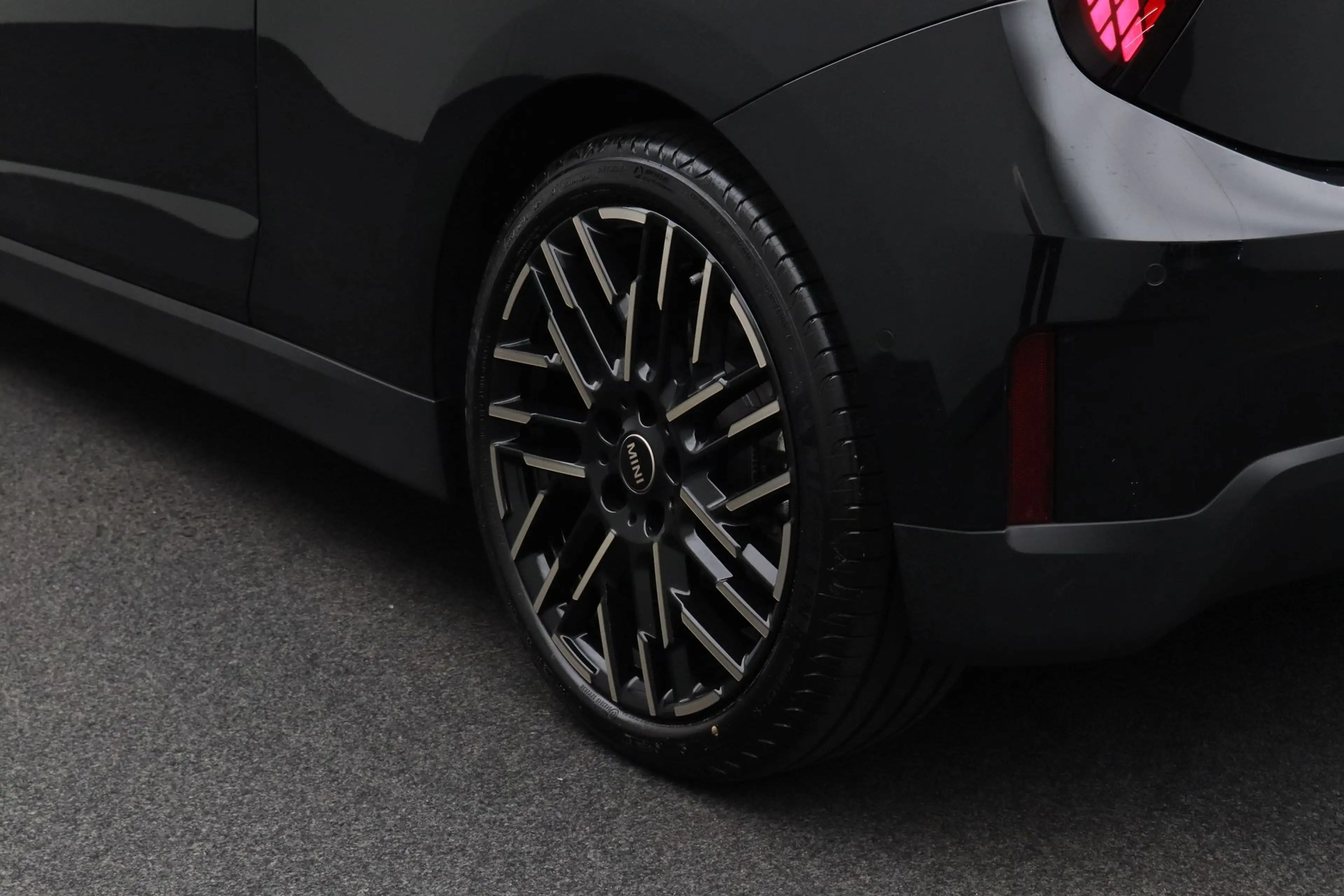 MINI Cooper SE 3-Deurs Favoured 54.2 kWh | Pakket M | Panoramadak — photo 3