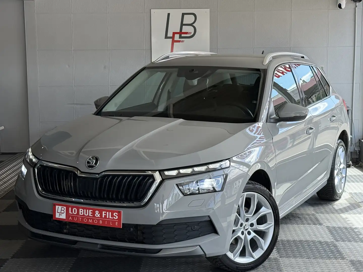 Skoda Karoq SPORT 1.0 TSI Style DSG Gris - 1