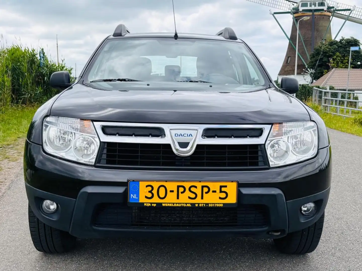 Dacia Duster 1.6 Lauréate 2wd|Apple carplay|Trekhaak|Achteruitr Czarny - 2