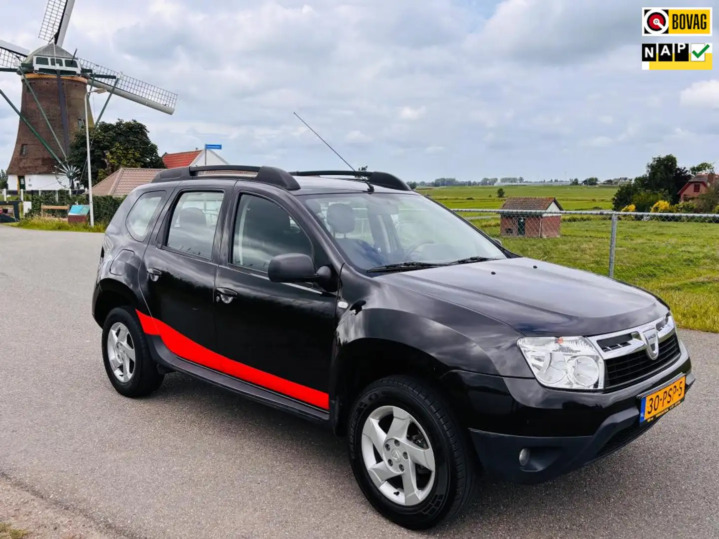 Dacia Duster 1.6 Lauréate 2wd|Apple carplay|Trekhaak|Achteruitr Czarny - 1
