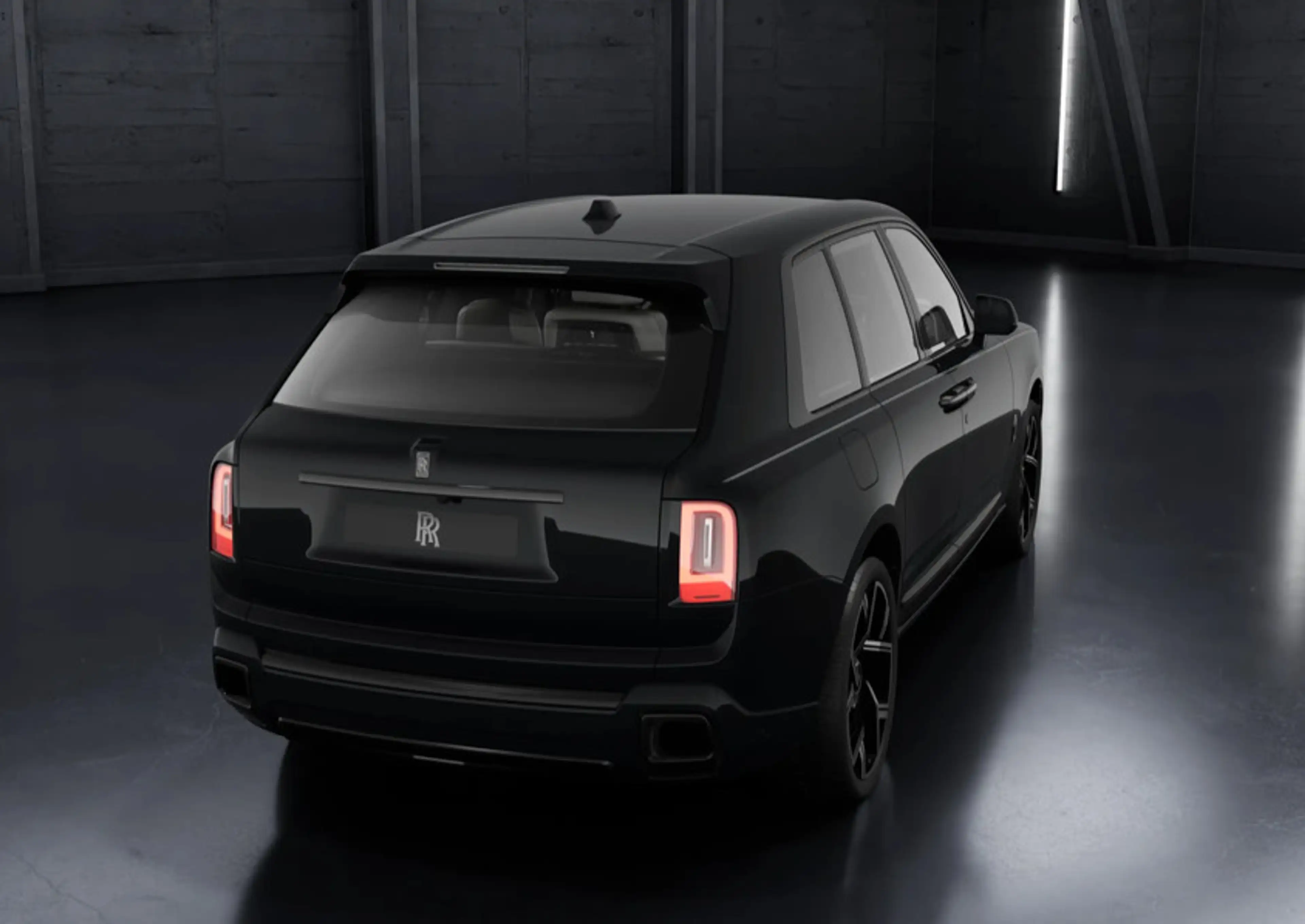 Rolls-Royce Cullinan Black Badge | 4 Seats | 2027 | On Stock — photo 3