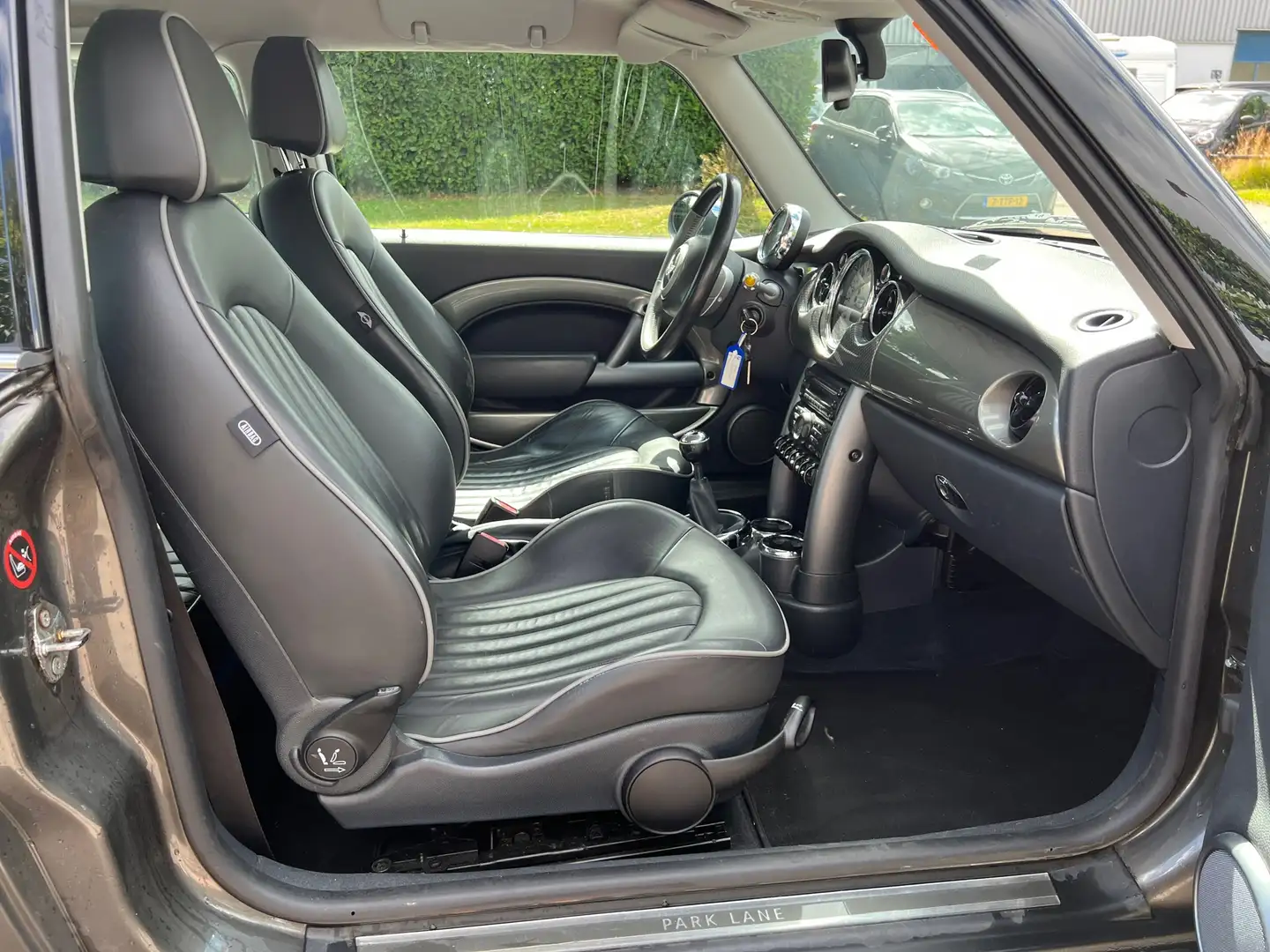 Mitsubishi Colt 1.3 *Trekhaak || Koude Airco Grijs - 2