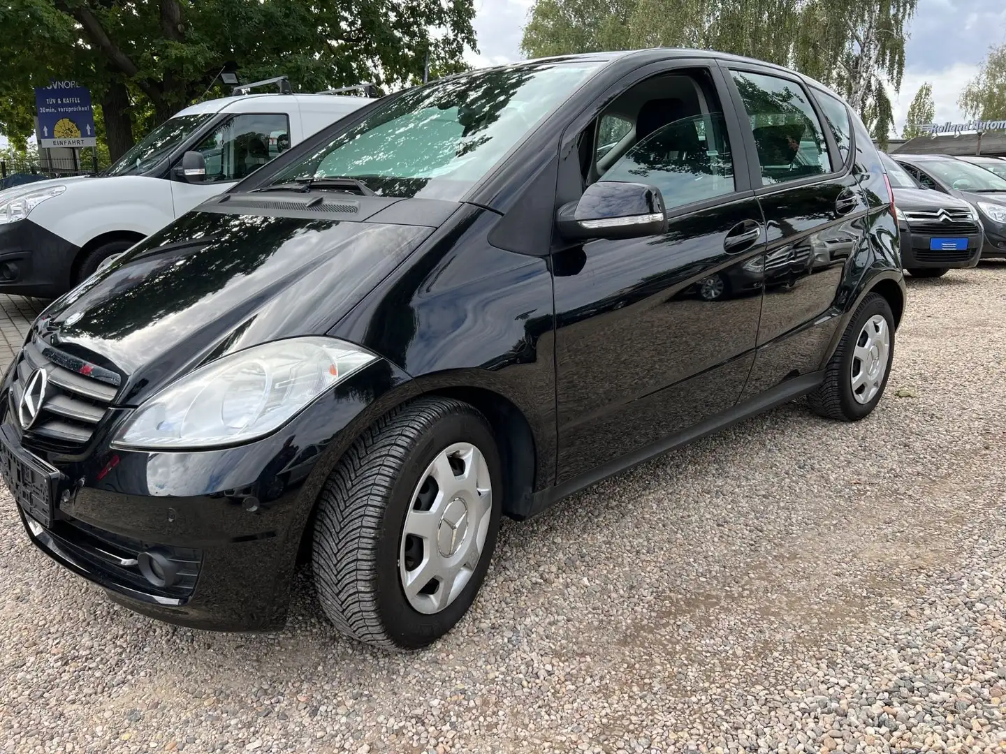 Mercedes-Benz A 160 A -Klasse A 160 AUTO,PDC,SHZ Schwarz - 2