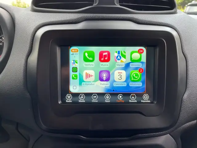 Jeep Renegade view 11