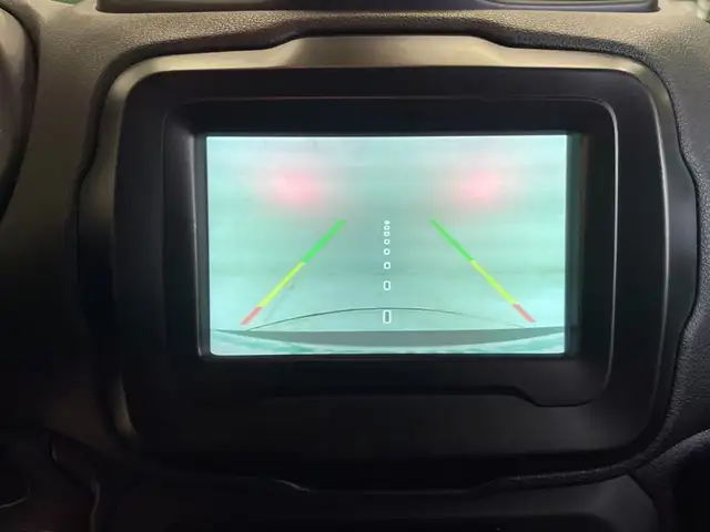 Jeep Renegade view 9