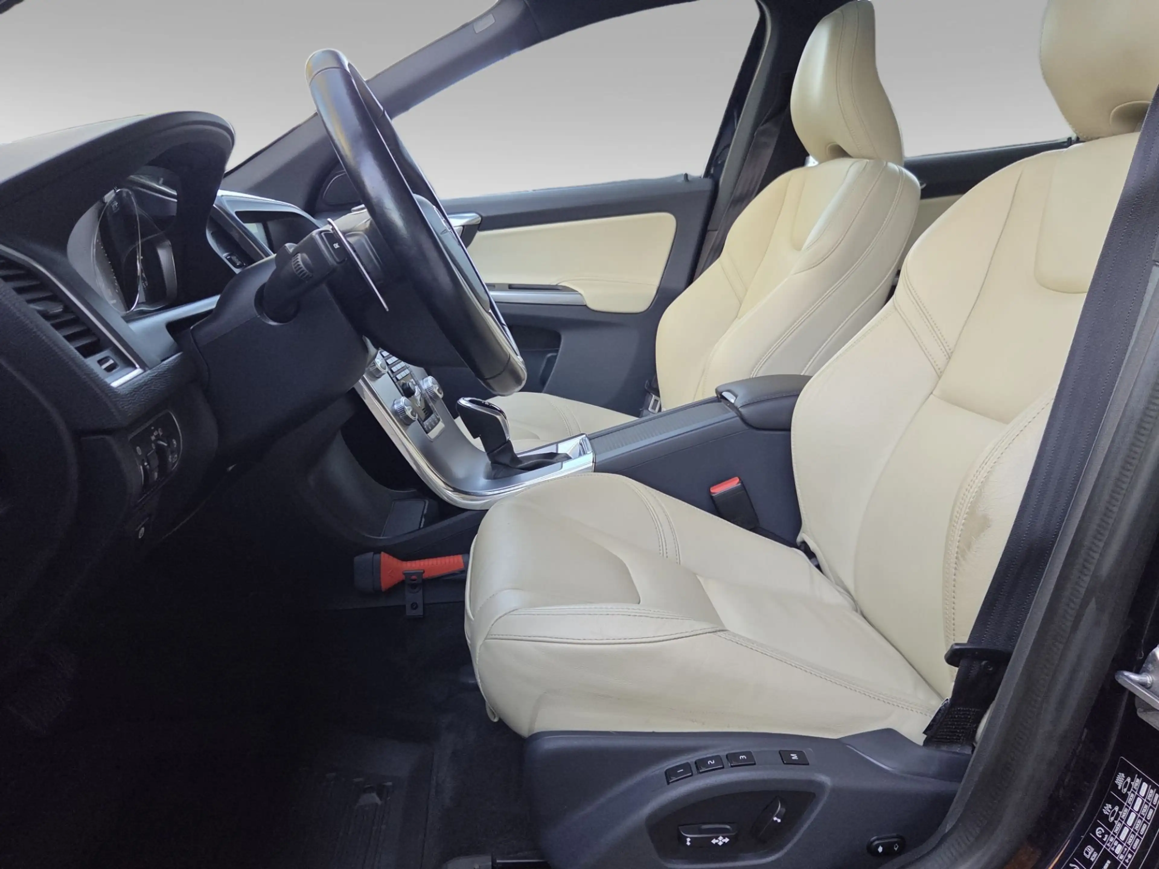Volvo XC60 2.0 T5 Geartronic Summum | Trekhaak | Harman/Kardo — photo 4