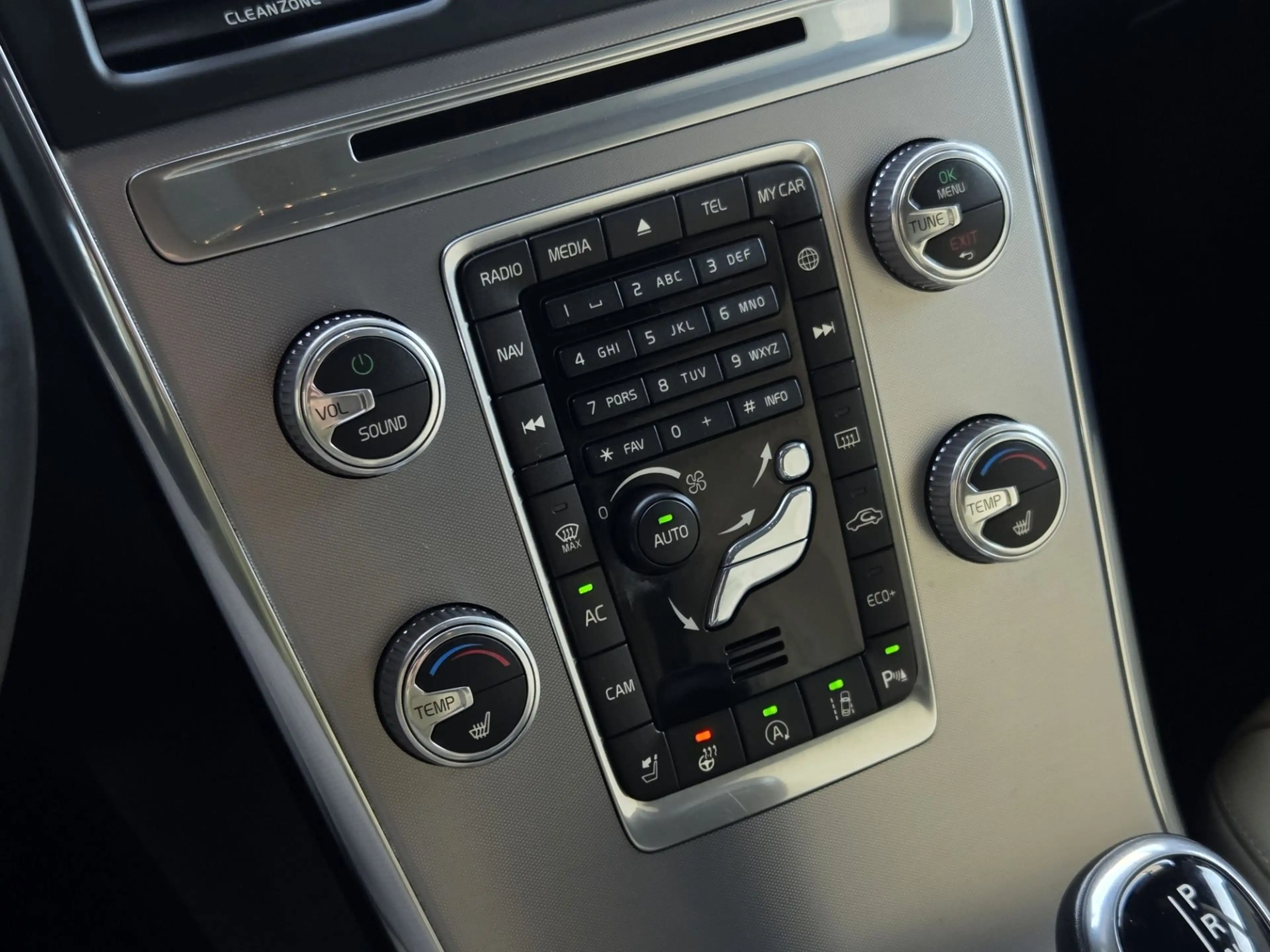 Volvo XC60 2.0 T5 Geartronic Summum | Trekhaak | Harman/Kardo — photo 17