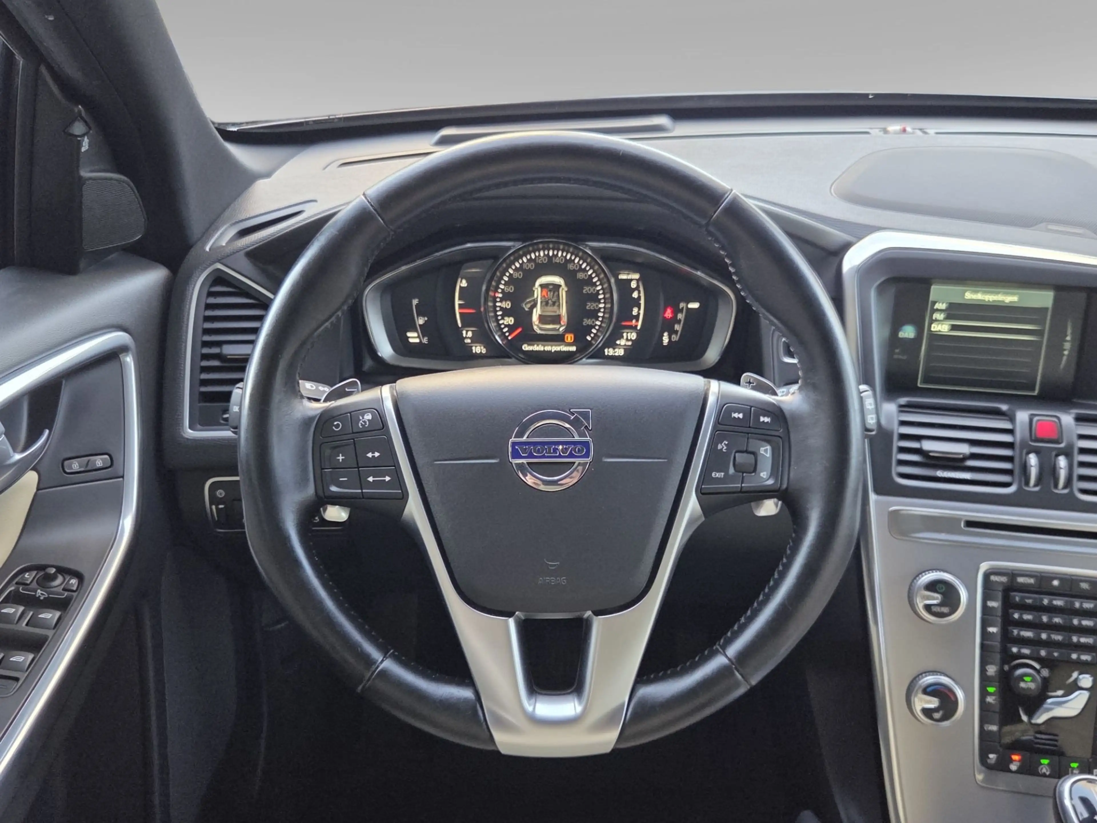 Volvo XC60 2.0 T5 Geartronic Summum | Trekhaak | Harman/Kardo — photo 10