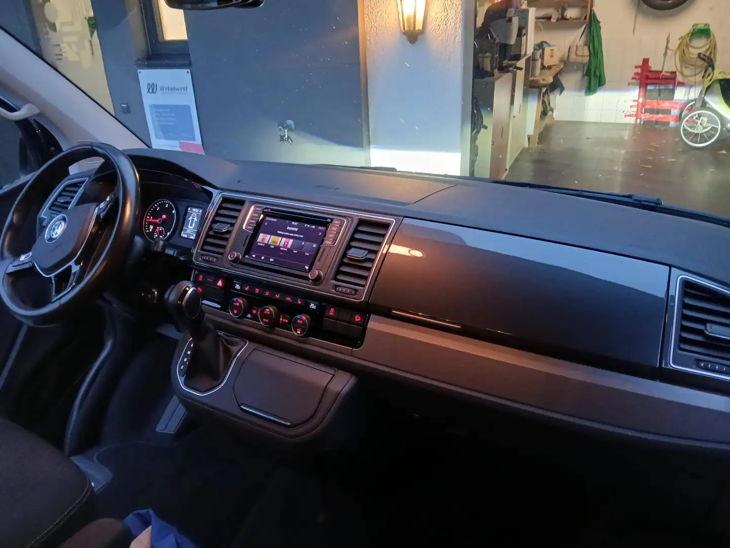 Volkswagen T6 Multivan Multivan Highline 2,0 TDI 4Motion BMT DSG Highline Blau - 2