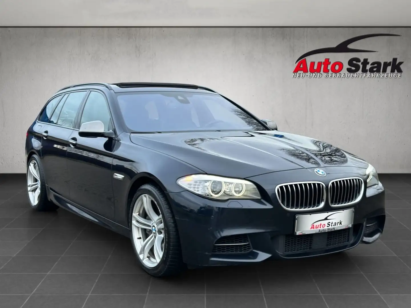 BMW M550 d xDrive°ACC°AHK°Kamera°Pano°HuD°Memory°NightVisio Negru - 2