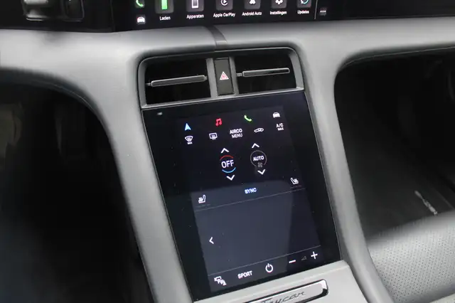 Porsche Taycan view 28