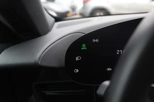 Porsche Taycan view 29