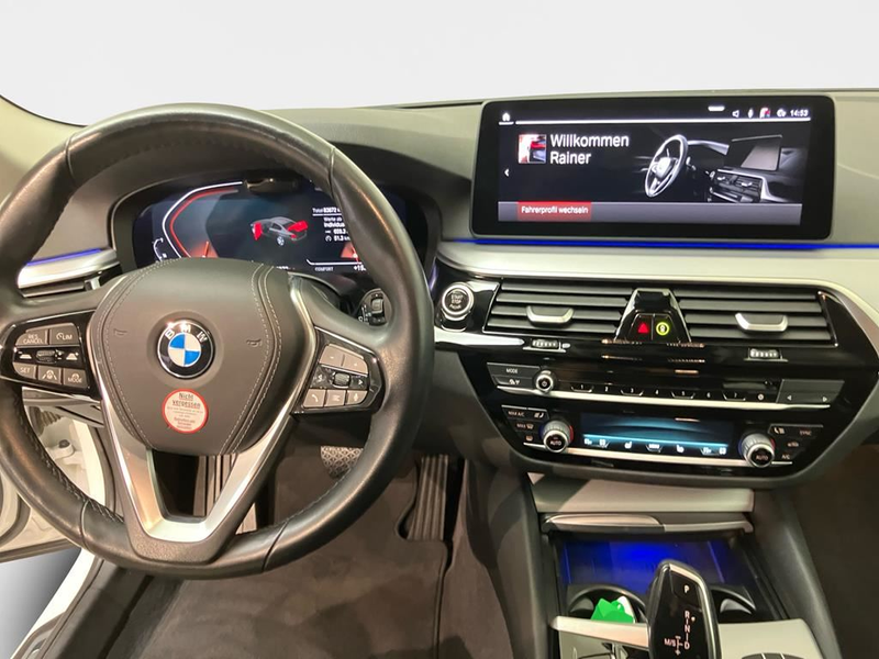 BMW 530 — photo 11