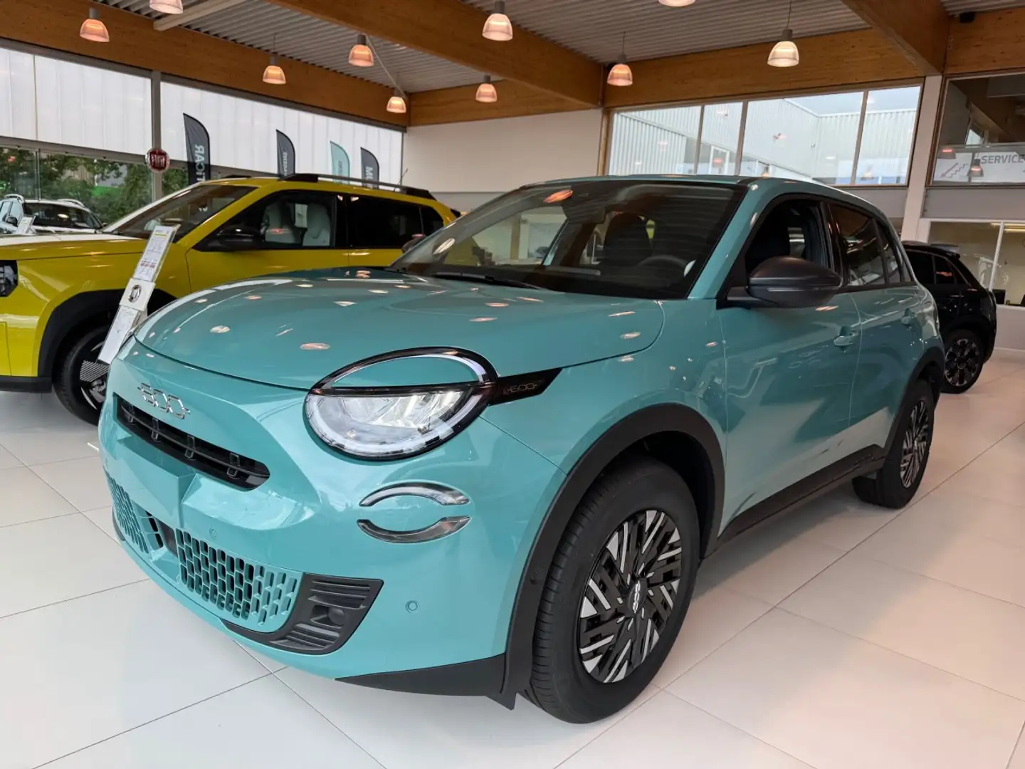 Fiat 600 1.2 Hybride Bleu - 1