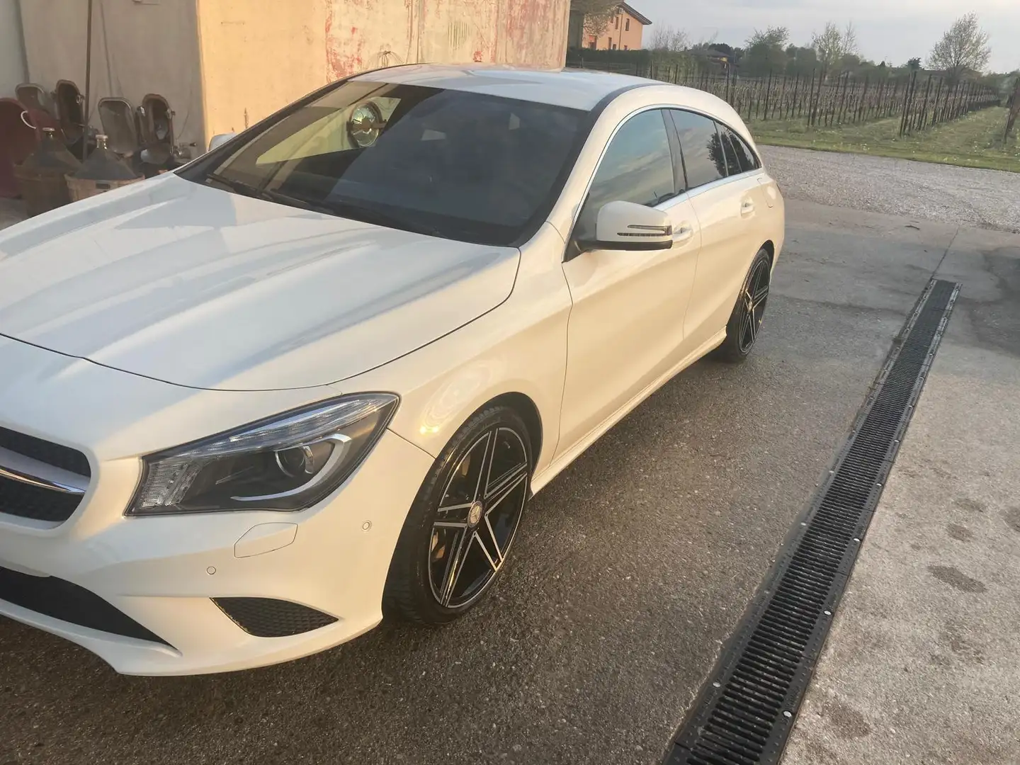 Mercedes-Benz CLA 200 Shooting Brake d (cdi) 4-Matic - 1