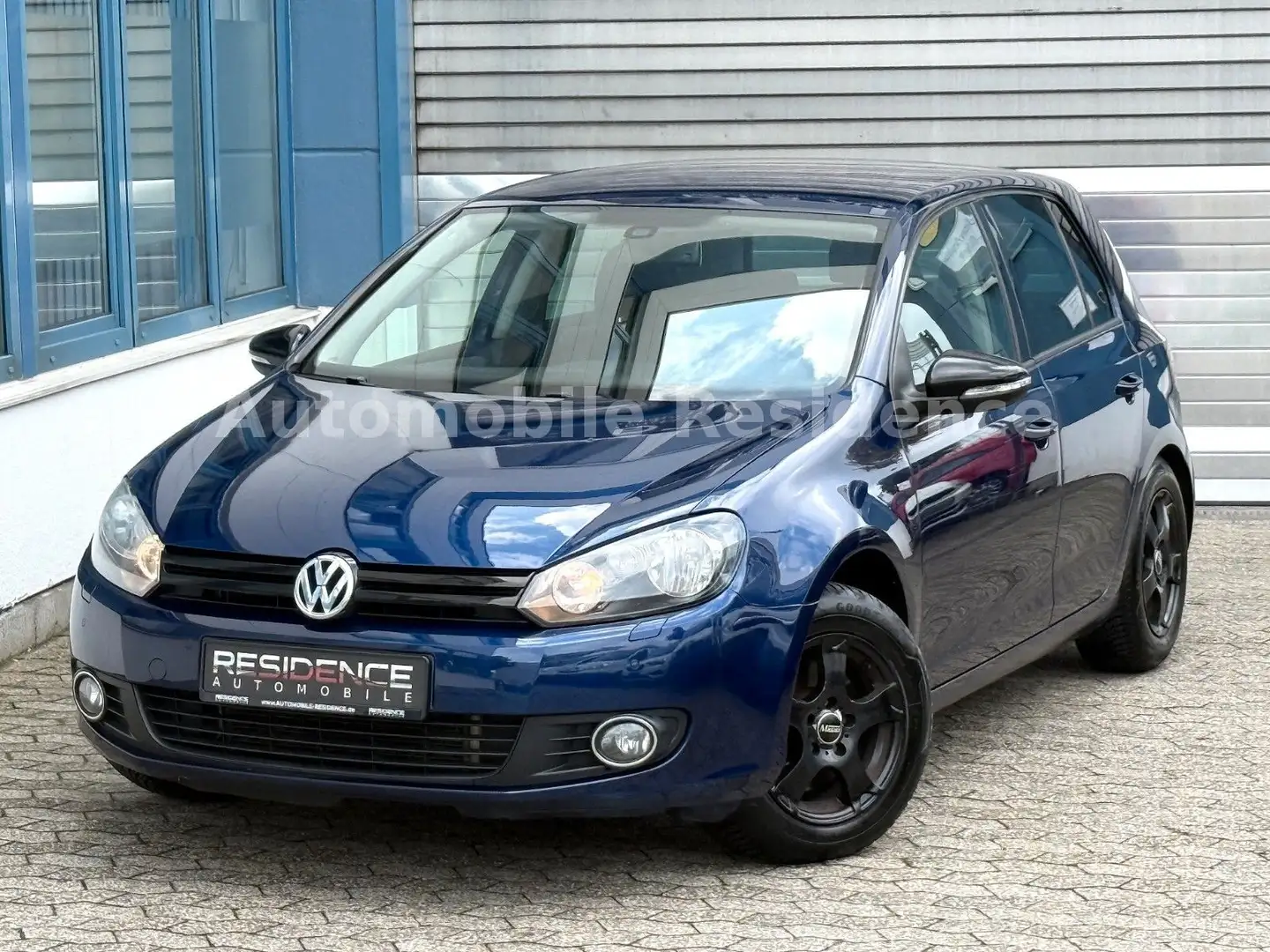 Volkswagen Golf VI Match 2.0TDI*LEDER*NAVI*TEMP*PDC*MFL*ALU Bleu - 1
