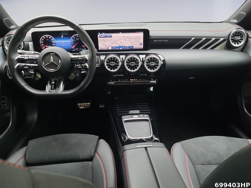 Mercedes-Benz CLA 35 AMG 4M Coupé Night Pano 19" Multibeam — photo 8