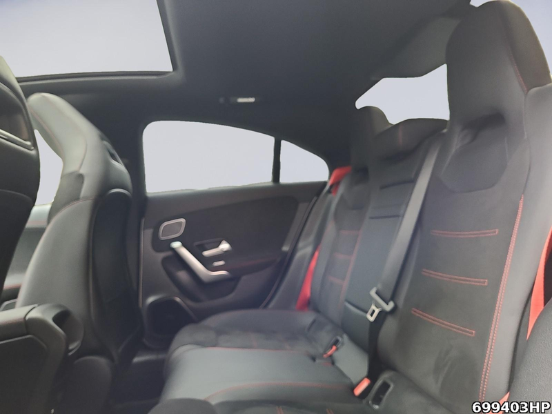 Mercedes-Benz CLA 35 AMG 4M Coupé Night Pano 19" Multibeam — photo 12