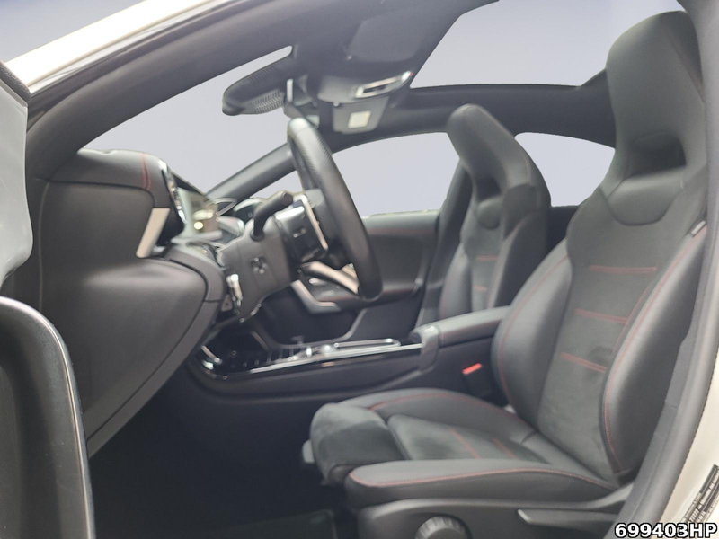 Mercedes-Benz CLA 35 AMG 4M Coupé Night Pano 19" Multibeam — photo 11