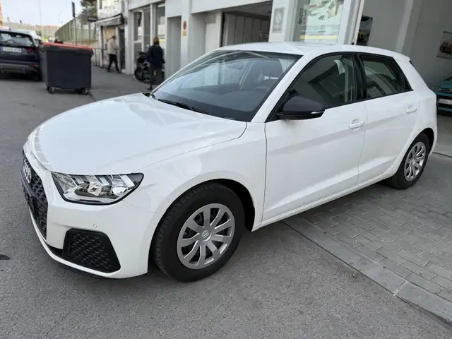 Audi A1 view 4