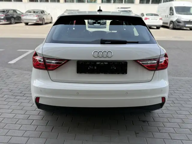 Audi A1 view 7