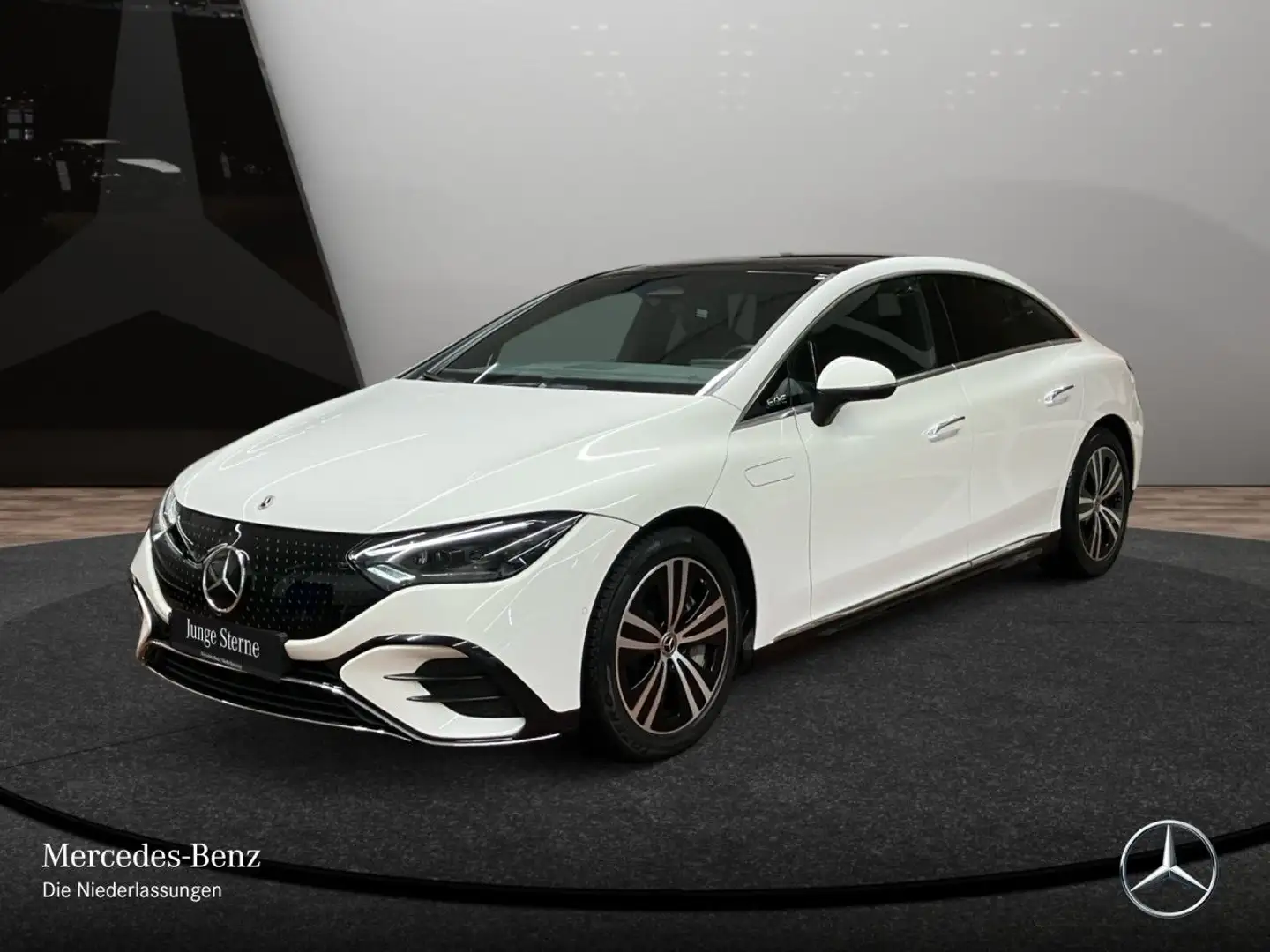 Mercedes-Benz EQE 350 AMG WideScreen Pano Burmester Distr. PTS Weiß - 2