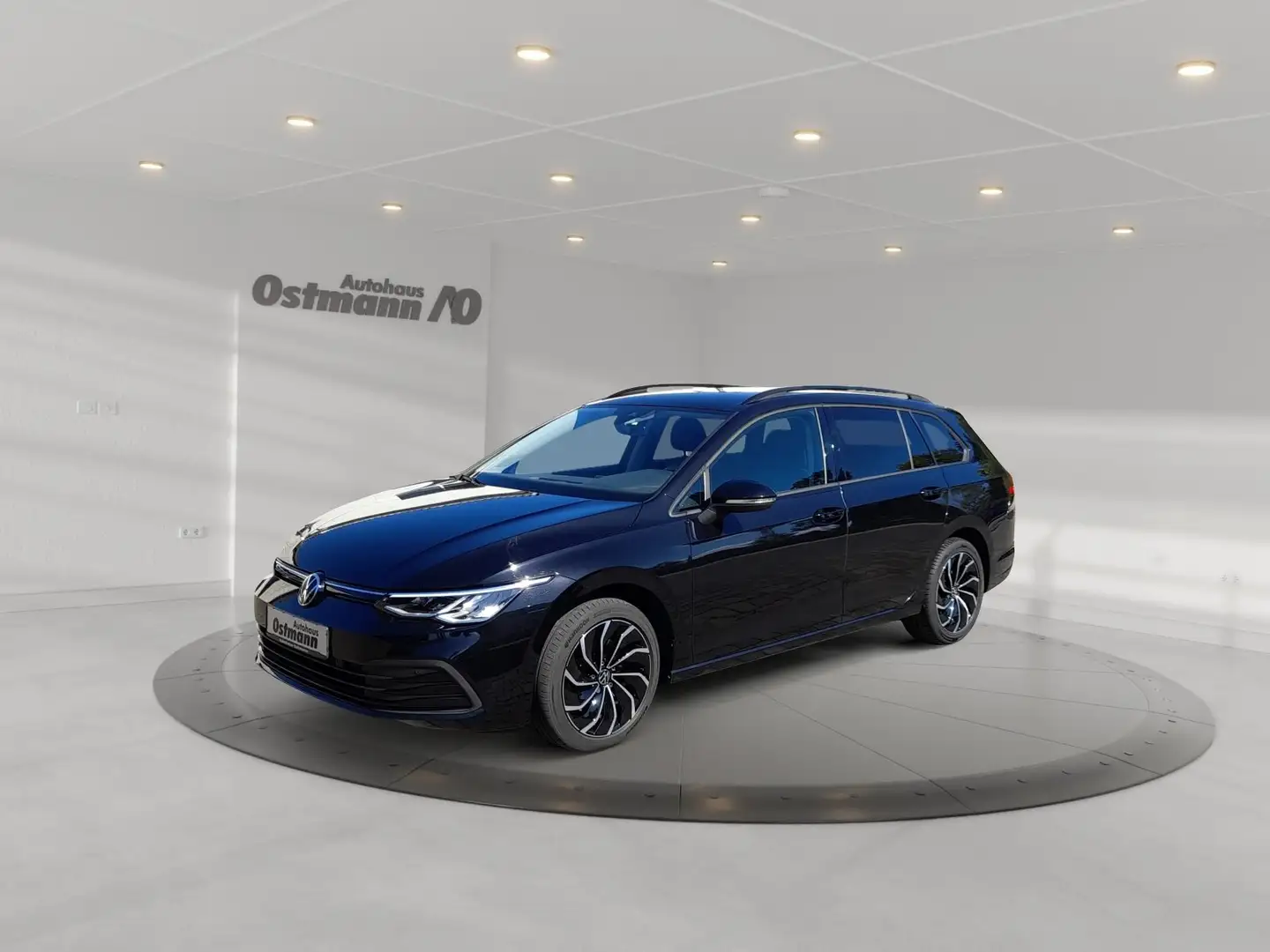 Volkswagen Golf Variant Golf VIII Variant 2.0 TDI Life Navi RFK Massage Schwarz - 1