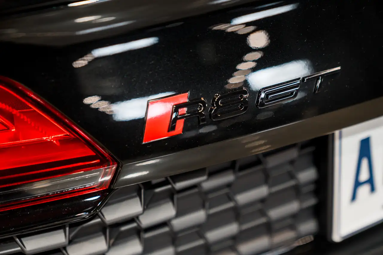 Audi R8 снимка Audi R8