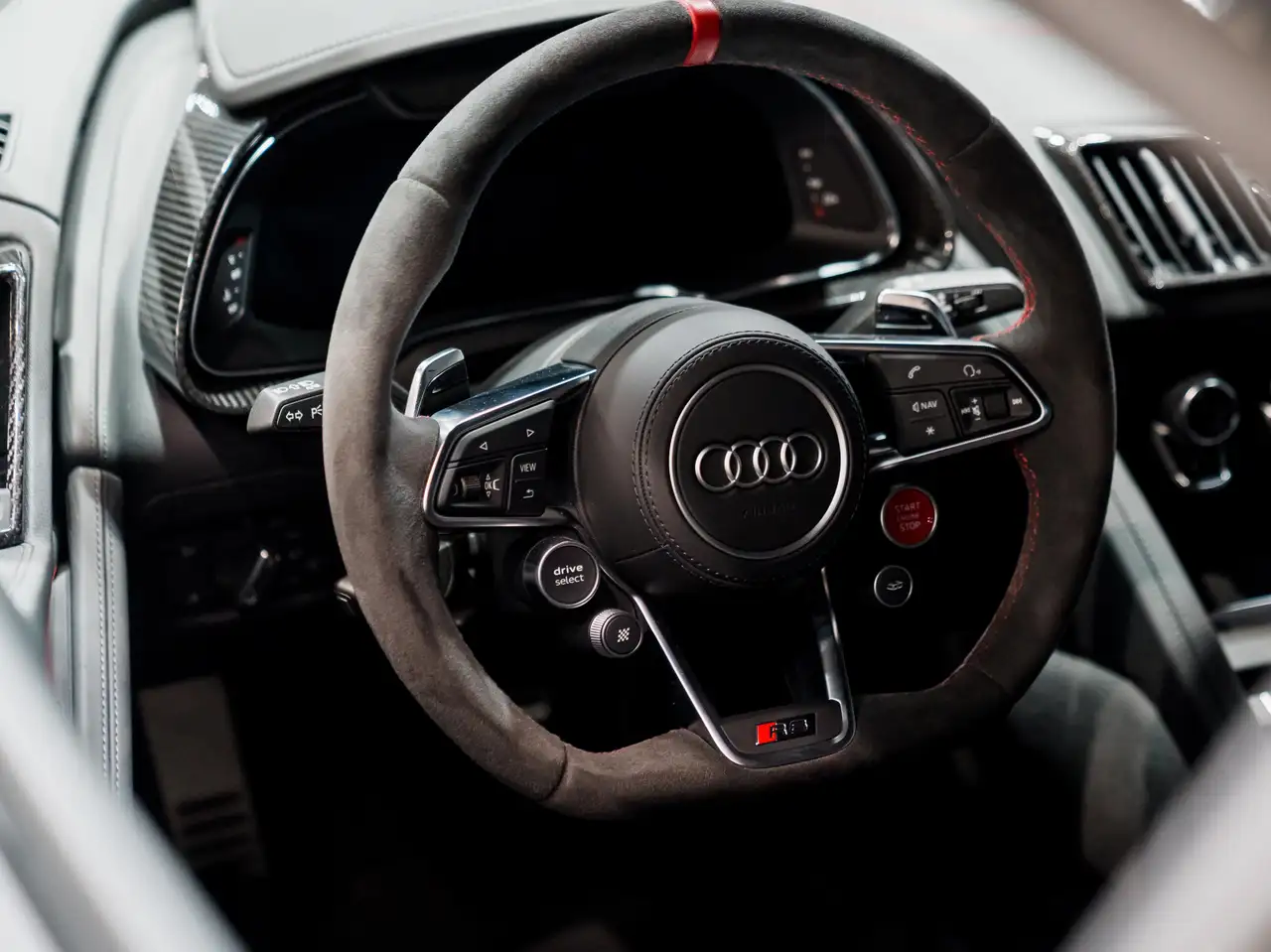 Audi R8 снимка Audi R8