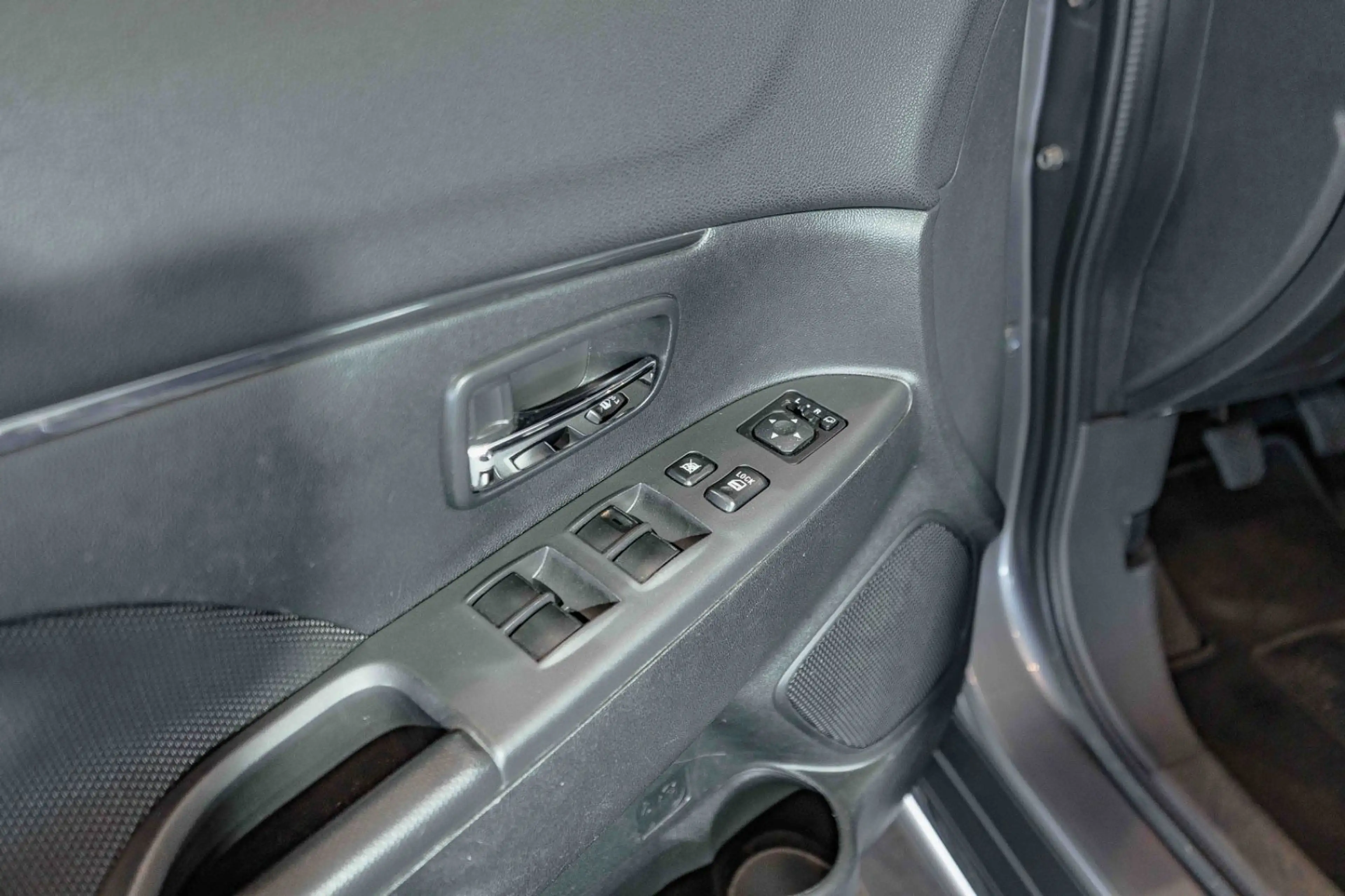 Citroen C4 Aircross e-HDi 115 Stop & Start 2WD Selection — photo 12