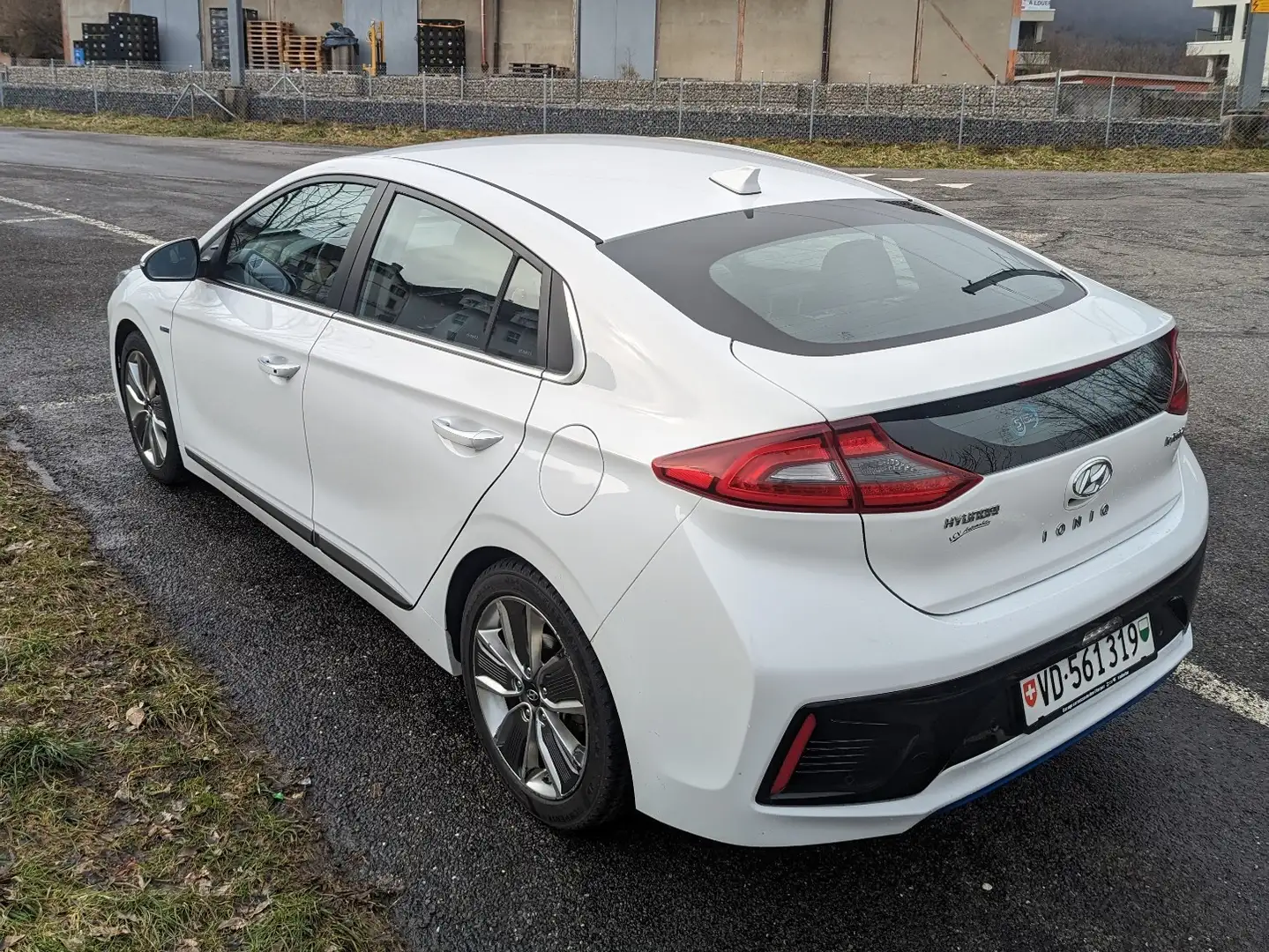 Hyundai IONIQ Hybrid 141 ch Executive White - 2