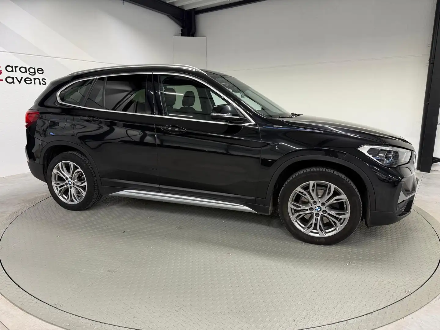 BMW X1 X1 sDrive18i xLine trekhaak leder Noir - 2