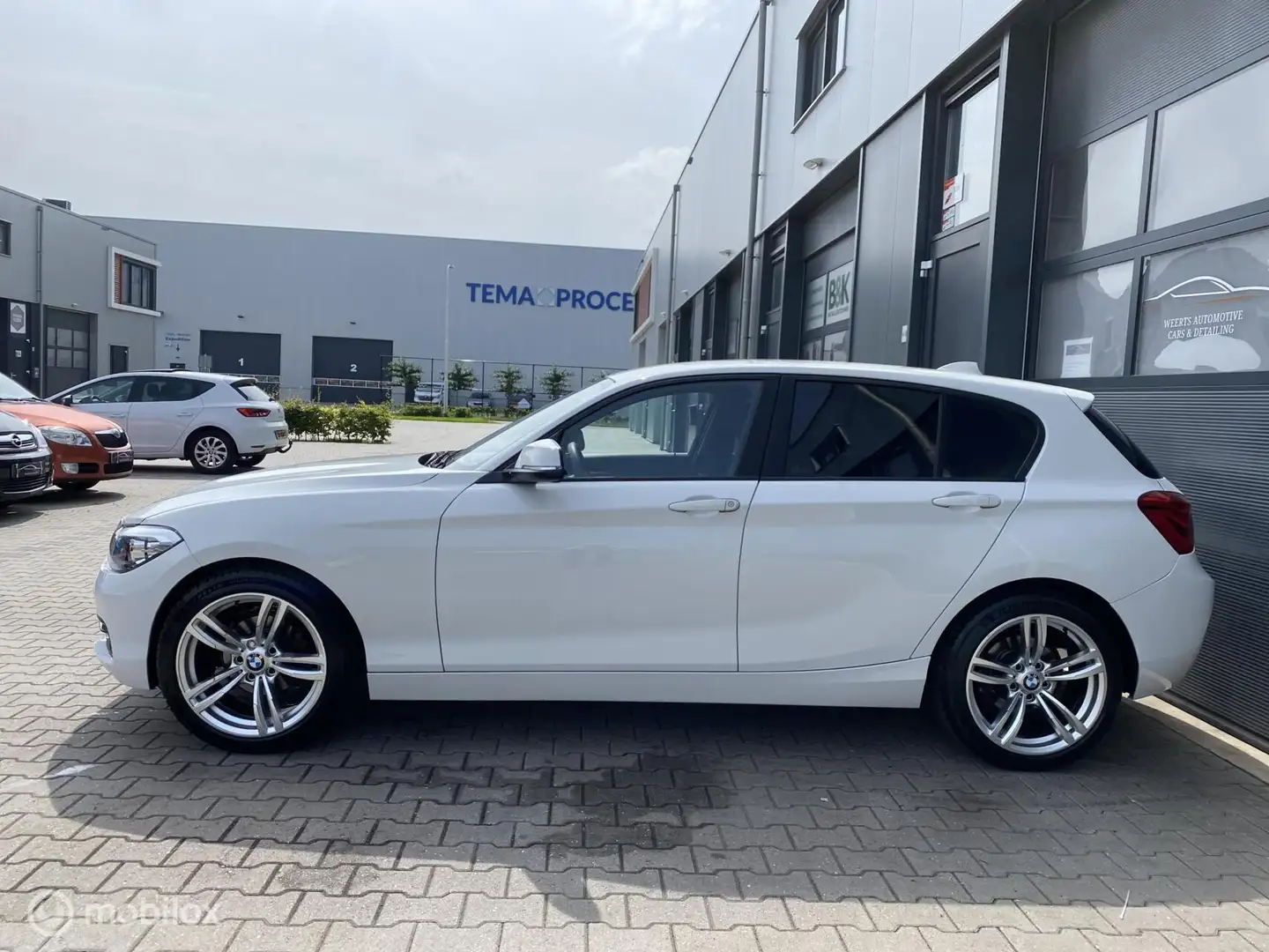 BMW 116 1-serie 116i Executive M-SPORT|LED|STOELVERW|PDC|C Wit - 2