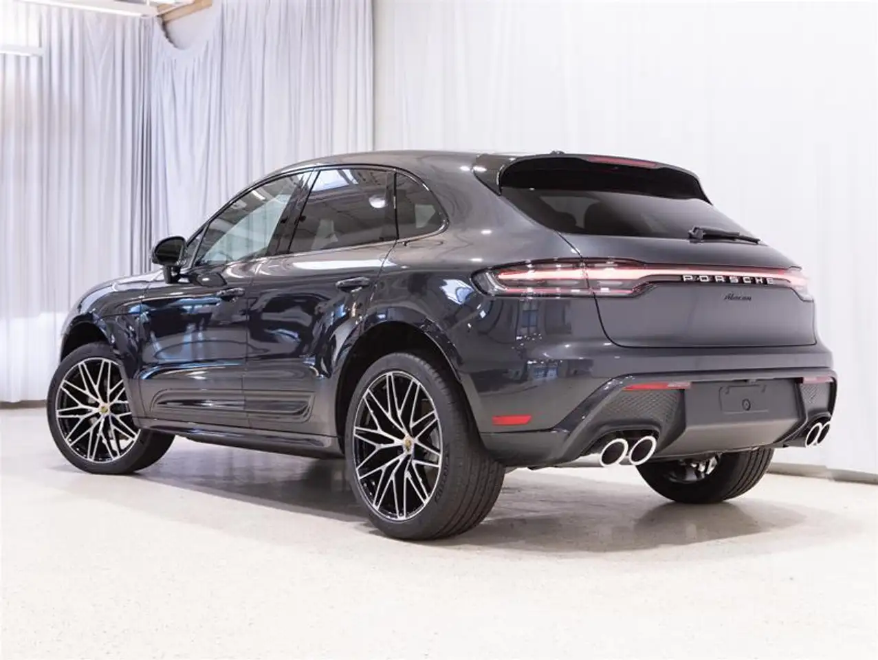 Porsche Macan снимка Porsche Macan