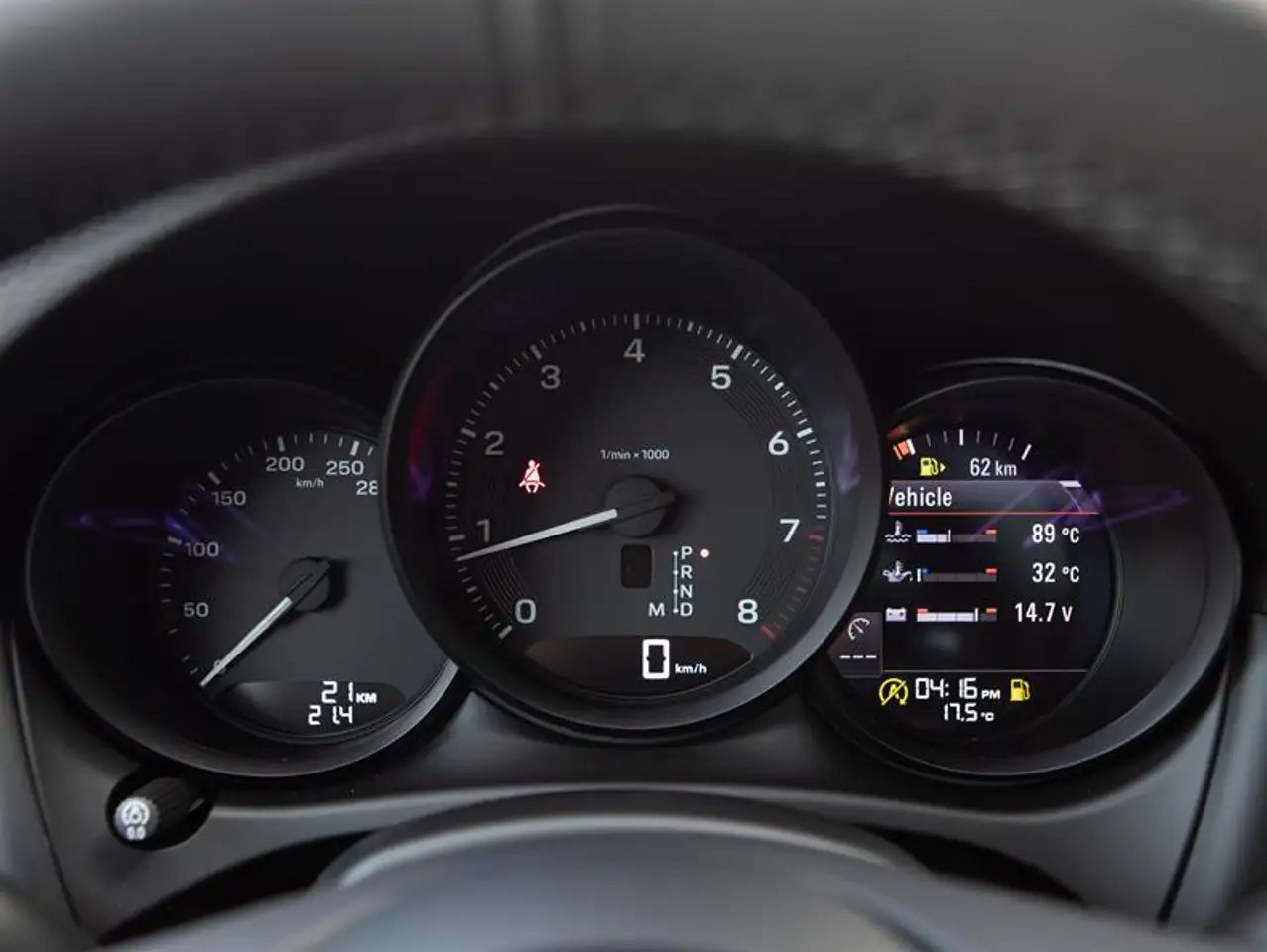 Porsche Macan снимка Porsche Macan