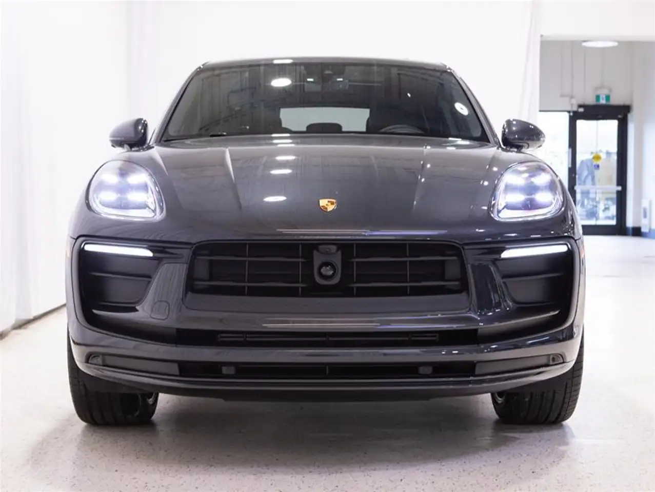 Porsche Macan снимка Porsche Macan